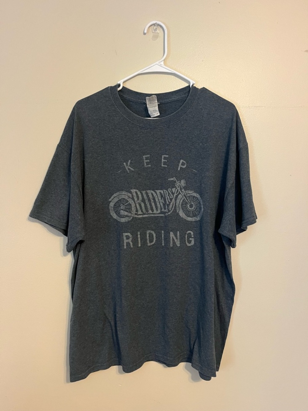 Gray 'Keep Riders Riding' Motorcycle Graphic Tee